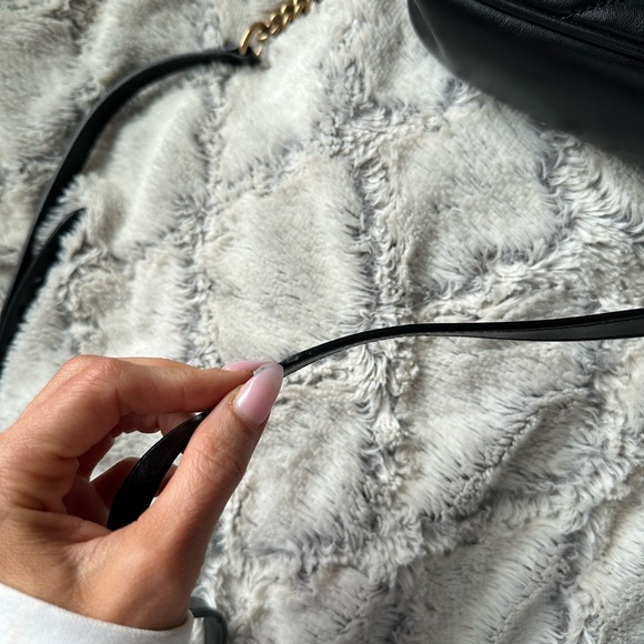 GUCCI GG MARMONT SMALL BAG - Picture 8 of 17